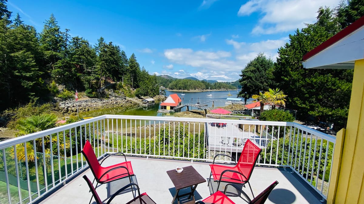 Our Rooms Madeira Park Ocean Villa