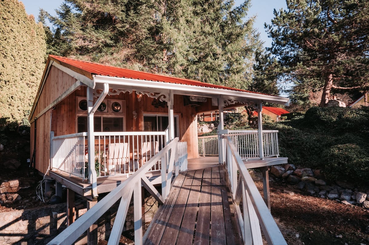 Our Rooms Madeira Park Ocean Villa